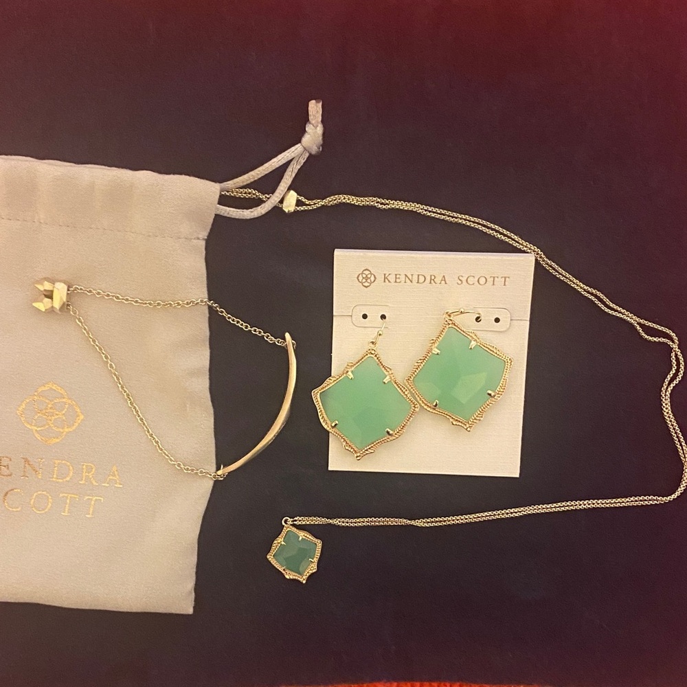 Kendra Scott Gold and Green jewelry set